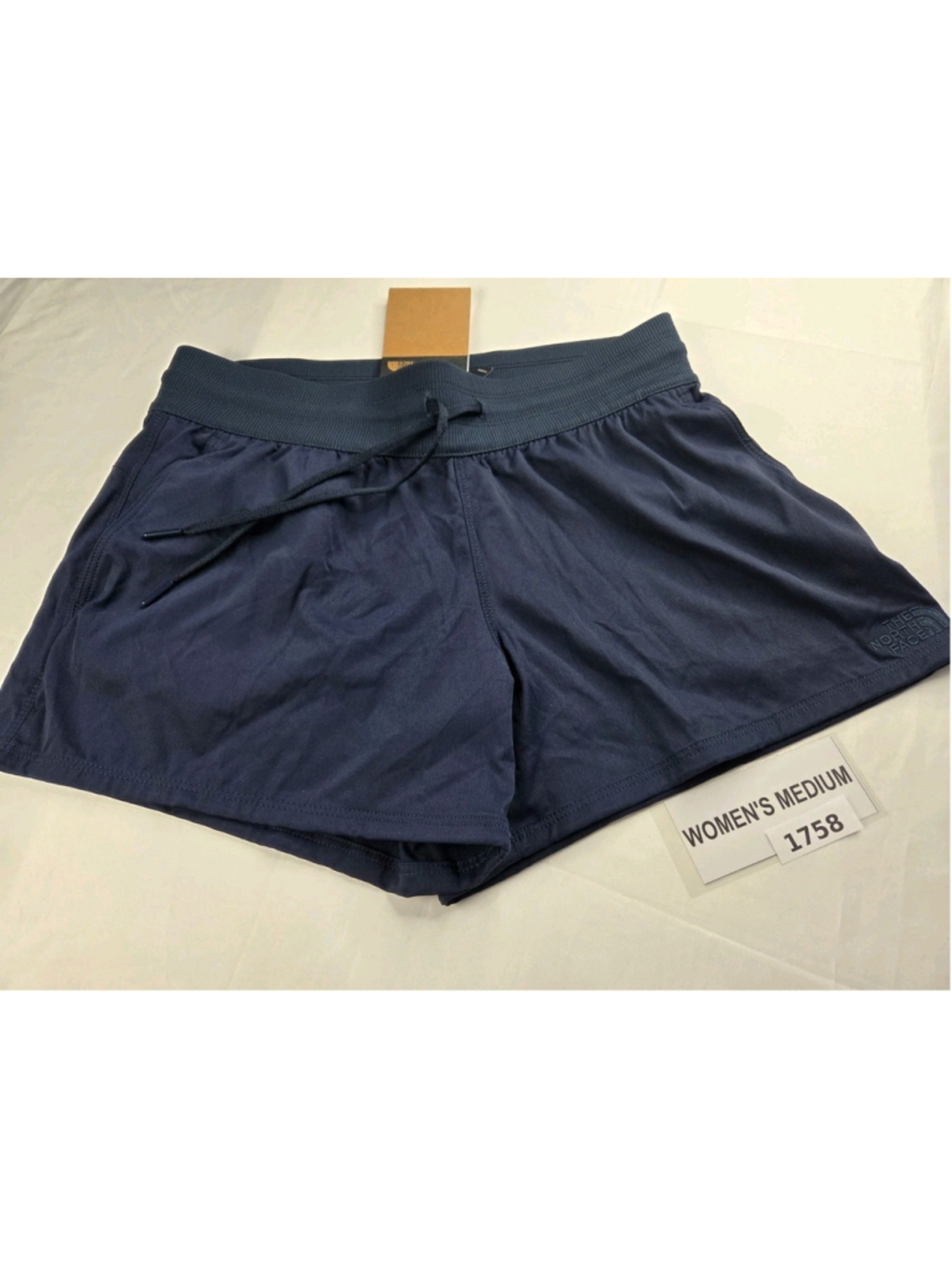 The North Face Women’s Aphrodite Shorts Medium Summit Navy Blue New NWT #1758